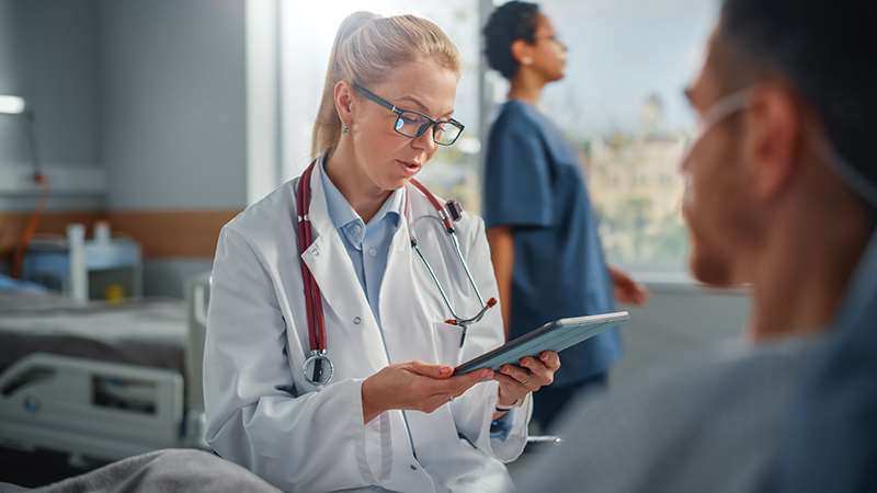 ClinicalResearchScholarsProgram_Stacked Text Image Split Component